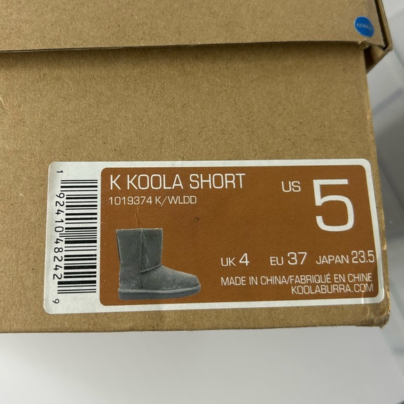Koolaburra Grey suede Koola Boots size 5 Kids - Picture 3 of 8